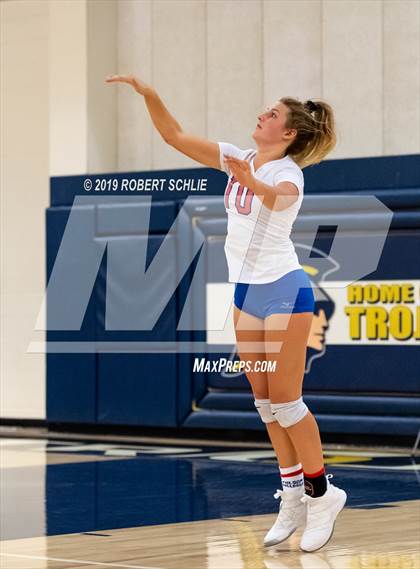 Thumbnail 2 in Folsom @ Oak Ridge photogallery.
