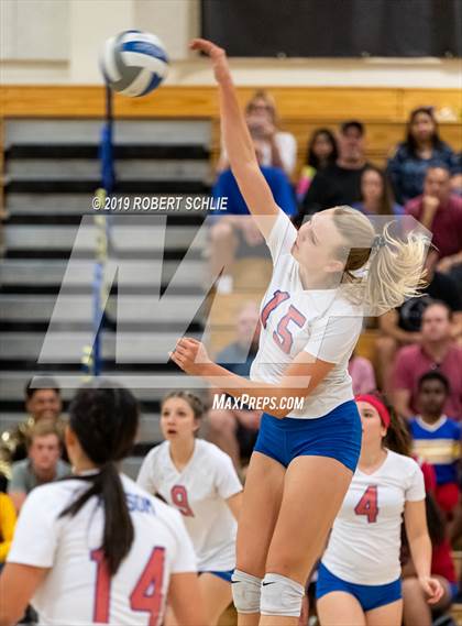 Thumbnail 3 in Folsom @ Oak Ridge photogallery.