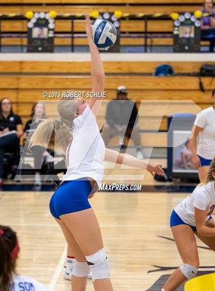 Thumbnail 1 in Folsom @ Oak Ridge photogallery.