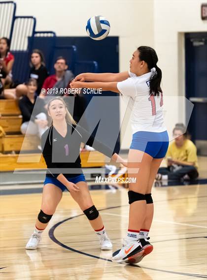 Thumbnail 2 in Folsom @ Oak Ridge photogallery.