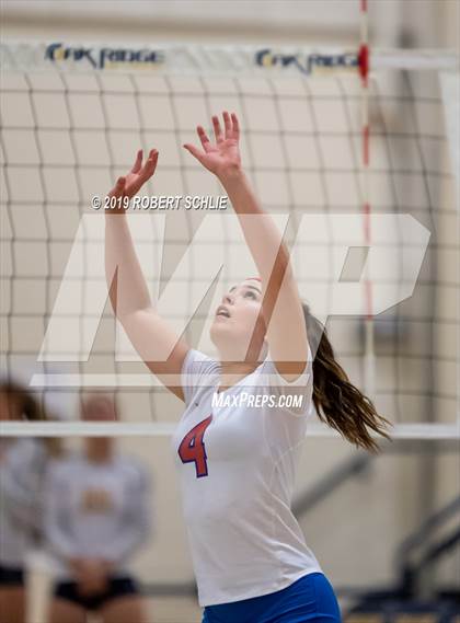Thumbnail 1 in Folsom @ Oak Ridge photogallery.