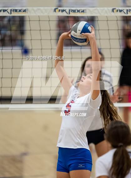 Thumbnail 3 in Folsom @ Oak Ridge photogallery.