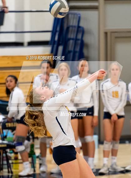 Thumbnail 1 in Folsom @ Oak Ridge photogallery.