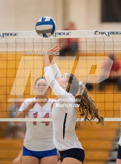 Thumbnail 2 in Folsom @ Oak Ridge photogallery.