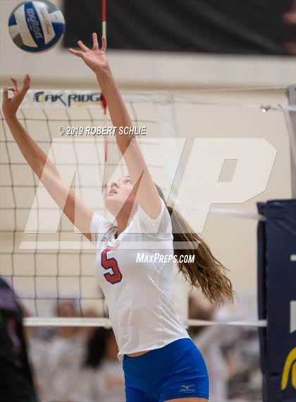 Thumbnail 1 in Folsom @ Oak Ridge photogallery.