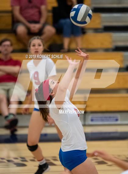 Thumbnail 2 in Folsom @ Oak Ridge photogallery.