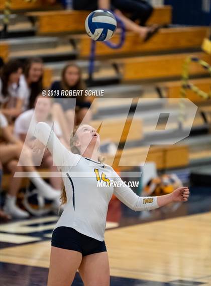 Thumbnail 1 in Folsom @ Oak Ridge photogallery.