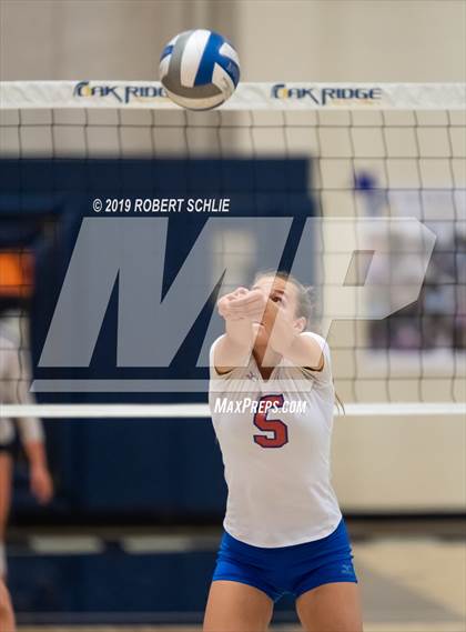 Thumbnail 3 in Folsom @ Oak Ridge photogallery.