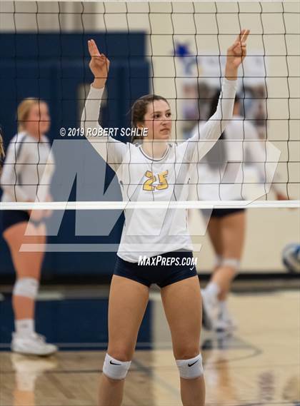 Thumbnail 1 in Folsom @ Oak Ridge photogallery.