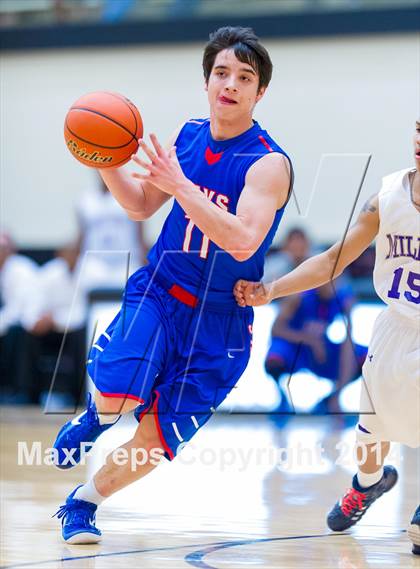 Thumbnail 3 in Hays vs. Miller (UIL 4A Regional Semifinal) photogallery.