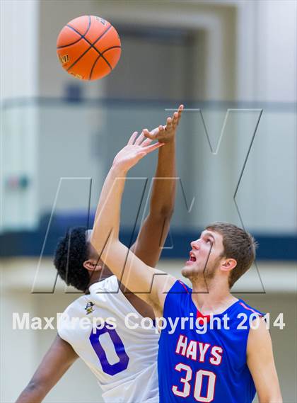 Thumbnail 2 in Hays vs. Miller (UIL 4A Regional Semifinal) photogallery.