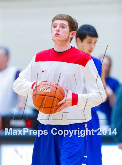 Thumbnail 2 in Hays vs. Miller (UIL 4A Regional Semifinal) photogallery.