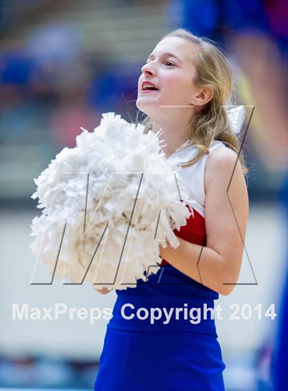 Thumbnail 3 in Hays vs. Miller (UIL 4A Regional Semifinal) photogallery.