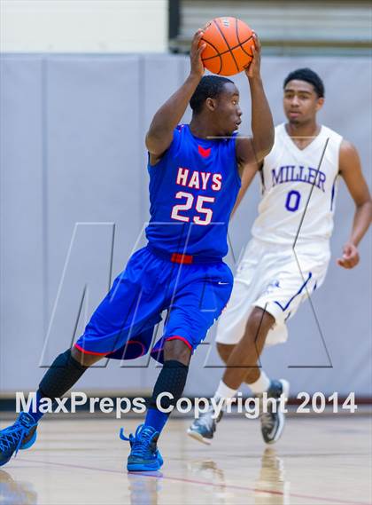 Thumbnail 2 in Hays vs. Miller (UIL 4A Regional Semifinal) photogallery.