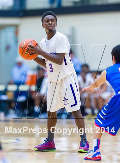 Thumbnail 3 in Hays vs. Miller (UIL 4A Regional Semifinal) photogallery.