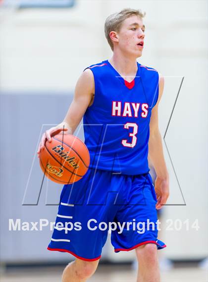 Thumbnail 2 in Hays vs. Miller (UIL 4A Regional Semifinal) photogallery.