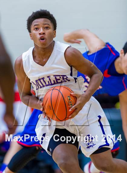 Thumbnail 1 in Hays vs. Miller (UIL 4A Regional Semifinal) photogallery.