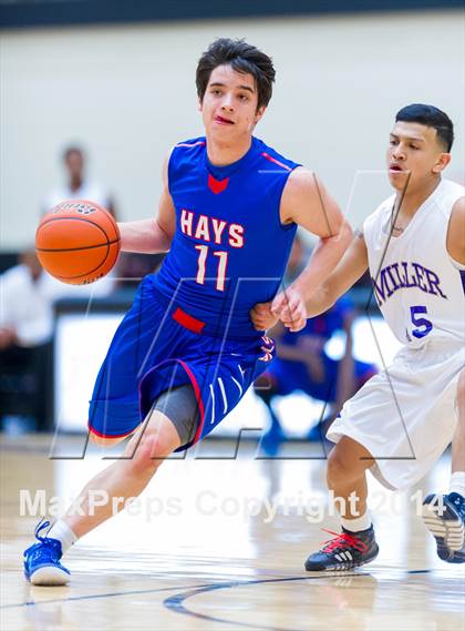 Thumbnail 2 in Hays vs. Miller (UIL 4A Regional Semifinal) photogallery.