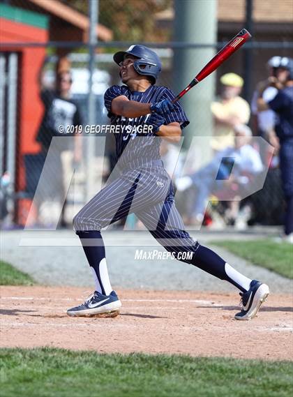 Thumbnail 3 in Lutheran vs. University (CHSAA 3A Semifinal) photogallery.