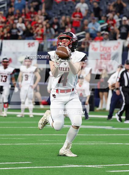 Thumbnail 2 in Motley County vs. Strawn (UIL Football 6-Man 1A D2 Finals) photogallery.