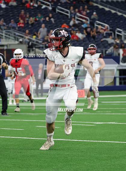 Thumbnail 1 in Motley County vs. Strawn (UIL Football 6-Man 1A D2 Finals) photogallery.
