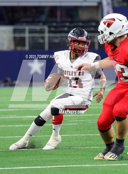 Thumbnail 2 in Motley County vs. Strawn (UIL Football 6-Man 1A D2 Finals) photogallery.