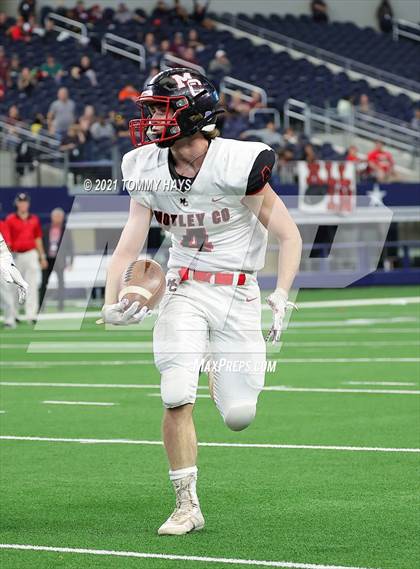 Thumbnail 1 in Motley County vs. Strawn (UIL Football 6-Man 1A D2 Finals) photogallery.