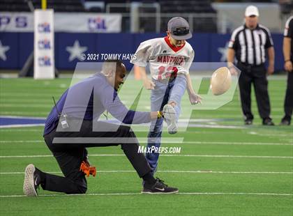 Thumbnail 1 in Motley County vs. Strawn (UIL Football 6-Man 1A D2 Finals) photogallery.