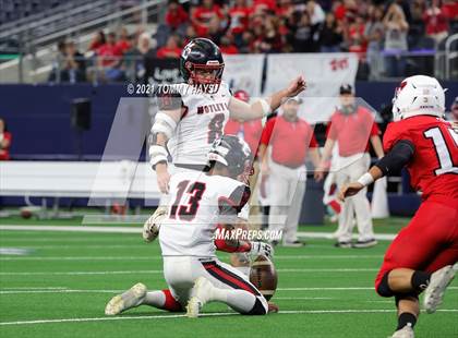 Thumbnail 1 in Motley County vs. Strawn (UIL Football 6-Man 1A D2 Finals) photogallery.