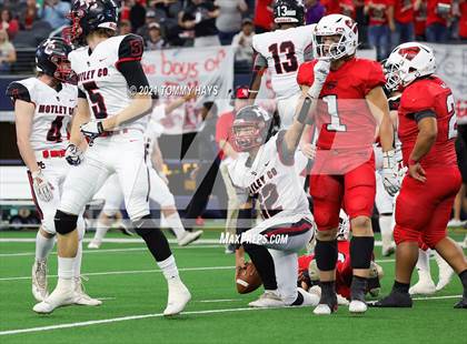 Thumbnail 3 in Motley County vs. Strawn (UIL Football 6-Man 1A D2 Finals) photogallery.