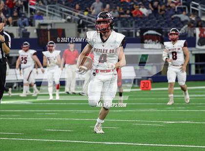 Thumbnail 2 in Motley County vs. Strawn (UIL Football 6-Man 1A D2 Finals) photogallery.