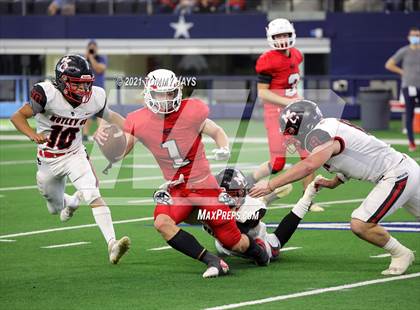 Thumbnail 2 in Motley County vs. Strawn (UIL Football 6-Man 1A D2 Finals) photogallery.