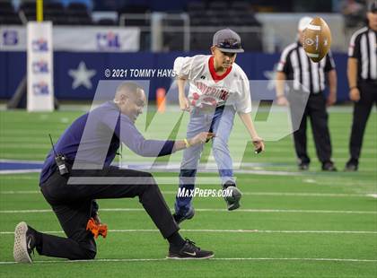 Thumbnail 2 in Motley County vs. Strawn (UIL Football 6-Man 1A D2 Finals) photogallery.