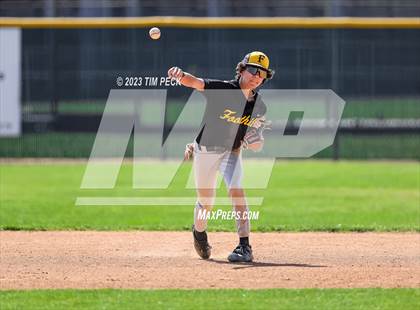 Thumbnail 1 in Foothill @ El Modena photogallery.