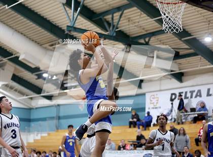 Thumbnail 3 in Benicia vs. Cosumnes Oaks (Simply Showdown) photogallery.