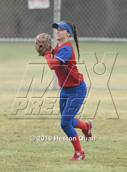 Thumbnail 2 in Mission Viejo vs. Los Alamitos (Michelle Carew Classic) photogallery.