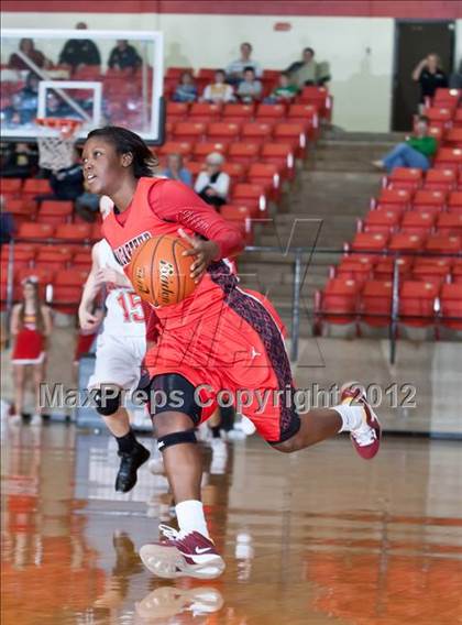 Thumbnail 3 in MacArthur vs. Coronado (5A Region 1 Semifinal) photogallery.