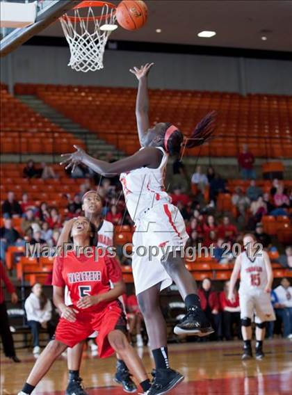 Thumbnail 3 in MacArthur vs. Coronado (5A Region 1 Semifinal) photogallery.