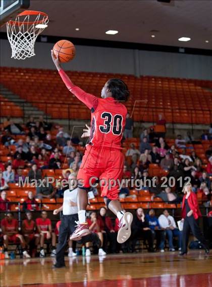 Thumbnail 1 in MacArthur vs. Coronado (5A Region 1 Semifinal) photogallery.