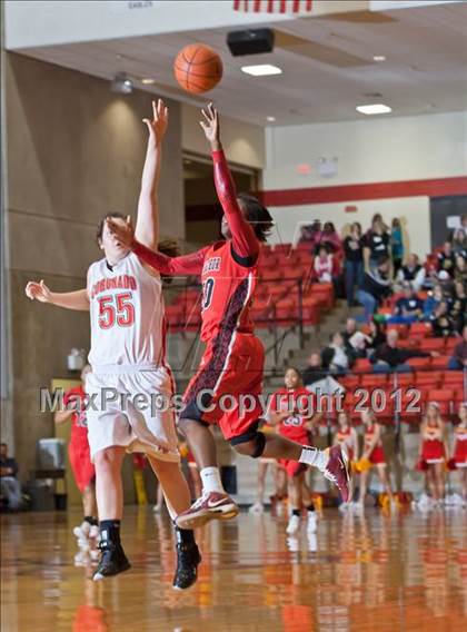 Thumbnail 2 in MacArthur vs. Coronado (5A Region 1 Semifinal) photogallery.