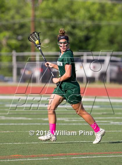 Thumbnail 2 in Yorktown vs Minisink Valley (NYSPHSAA Class B Regional Semifinal) photogallery.