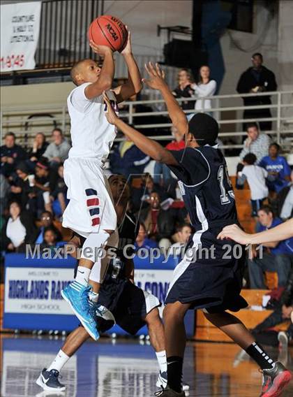 Thumbnail 1 in Cherokee Trail vs. Lincoln (Highlands Ranch 2011 Tip Off Tourney) photogallery.