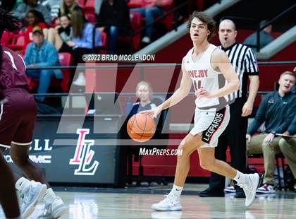 Thumbnail 2 in Sherman vs Lovejoy photogallery.