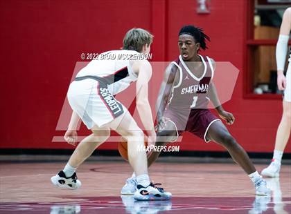 Thumbnail 2 in Sherman vs Lovejoy photogallery.