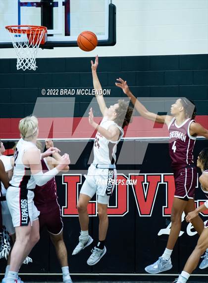 Thumbnail 3 in Sherman vs Lovejoy photogallery.
