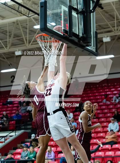 Thumbnail 2 in Sherman vs Lovejoy photogallery.