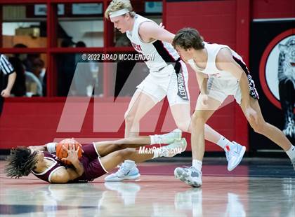 Thumbnail 3 in Sherman vs Lovejoy photogallery.