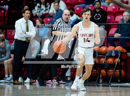 Thumbnail 1 in Sherman vs Lovejoy photogallery.