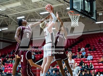 Thumbnail 3 in Sherman vs Lovejoy photogallery.