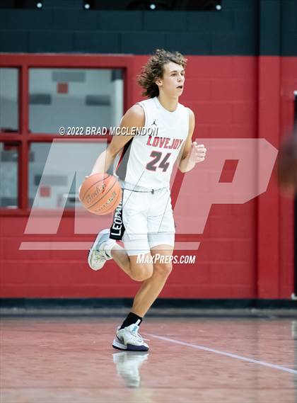 Thumbnail 1 in Sherman vs Lovejoy photogallery.
